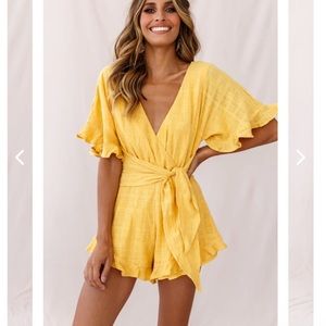 Selfie Leslie Romper